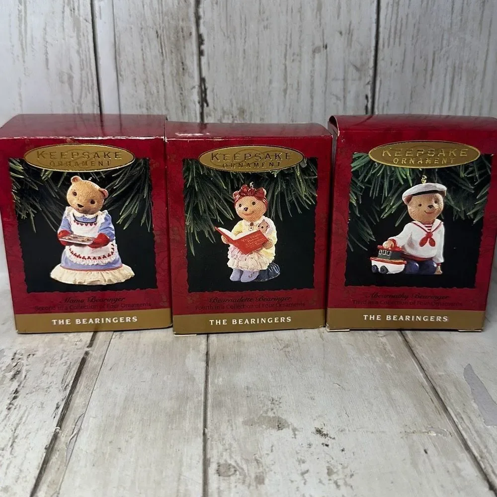 Vtg 1993 Hallmark Keepsake Ornaments The Bearingers Mama Abernathy‎ Fireplace